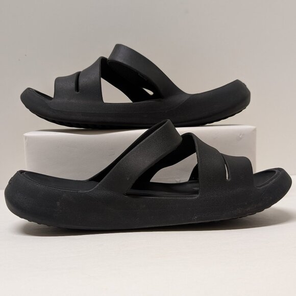 Crocs Getaway Strappy Slide Sandals in Black - Picture 6 of 16